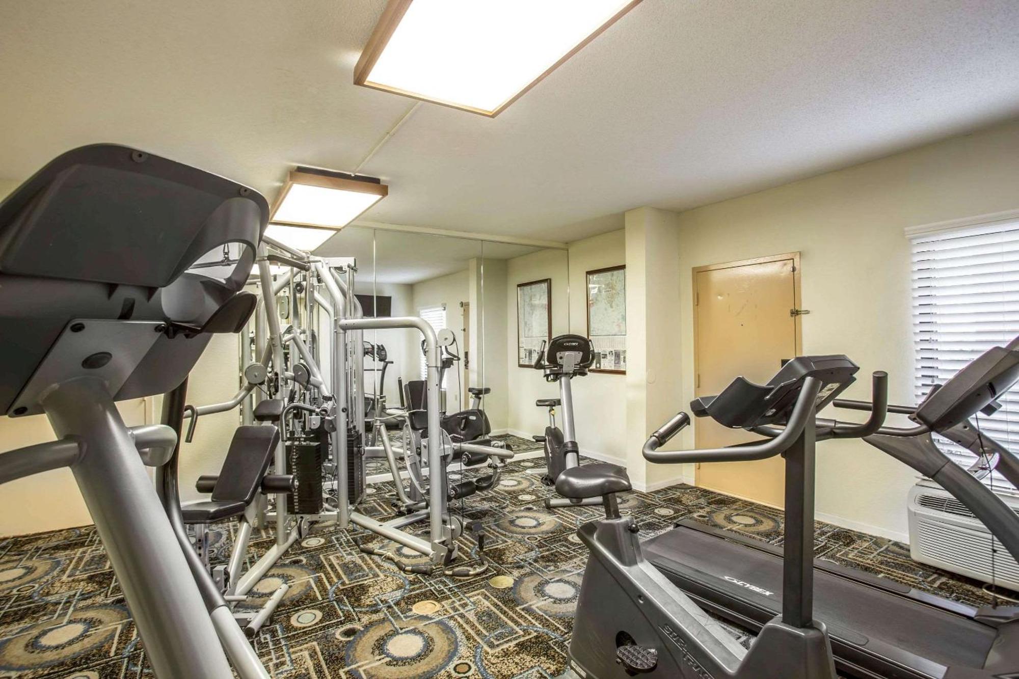 Clarion Inn & Suites Aiken South Екстер'єр фото