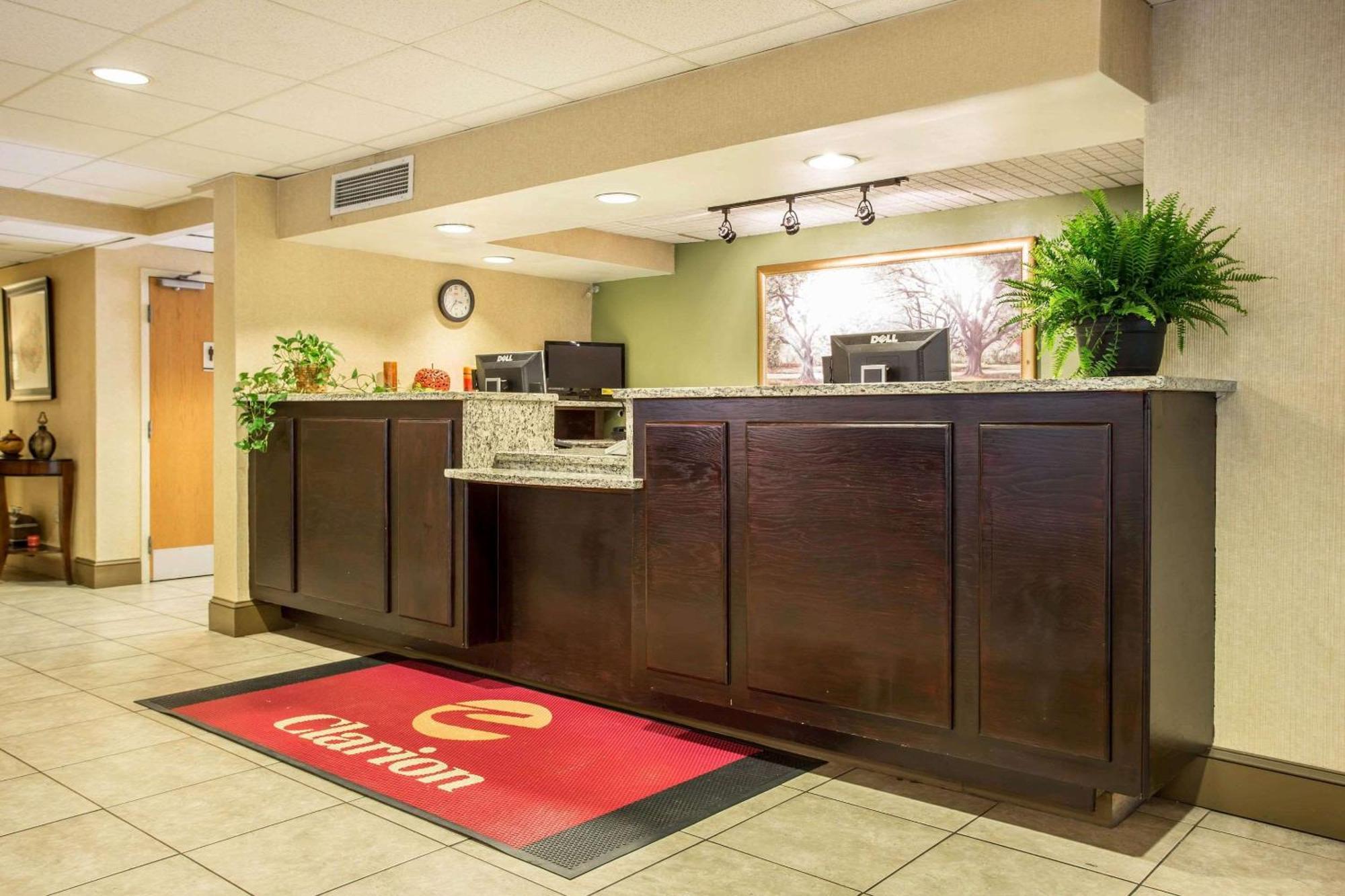 Clarion Inn & Suites Aiken South Екстер'єр фото
